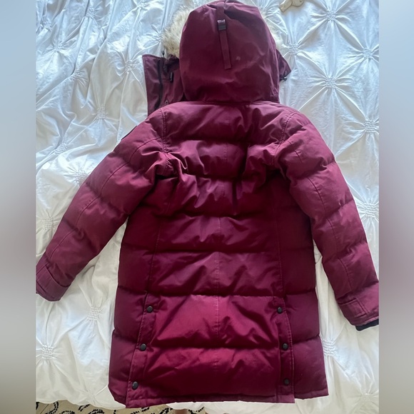 Canada goose burgundy parka size medium - Picture 6 of 16